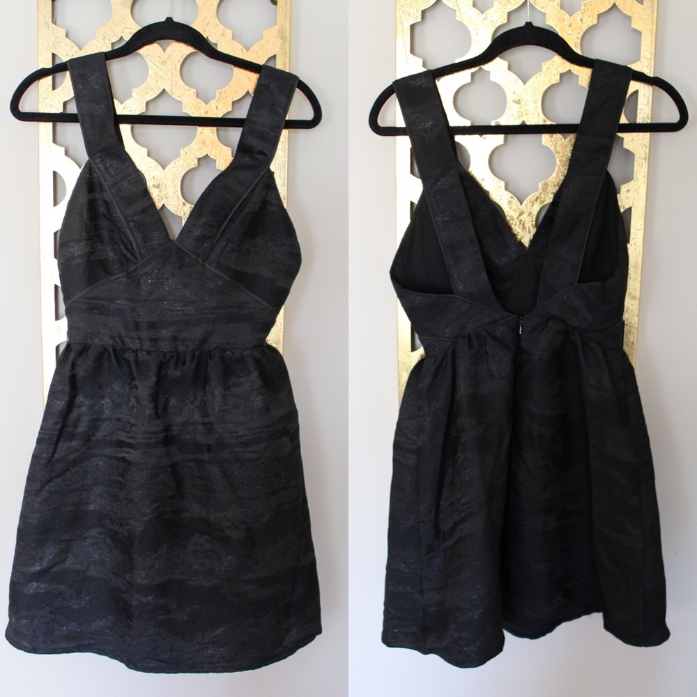 FESTIVE | S H I M M E R  DRESS ✨